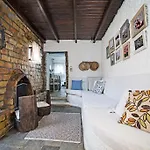 Giafka. Rustic Traditional House